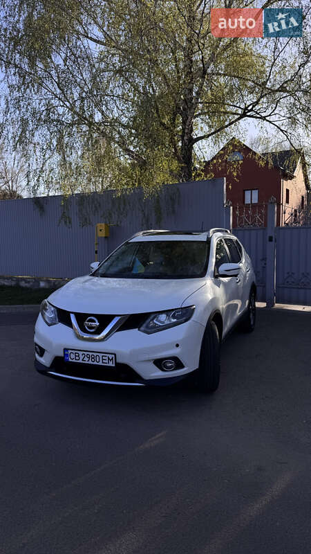 Внедорожник / Кроссовер Nissan Rogue 2015 в 