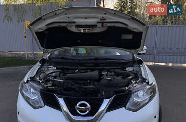Внедорожник / Кроссовер Nissan Rogue 2015 в 