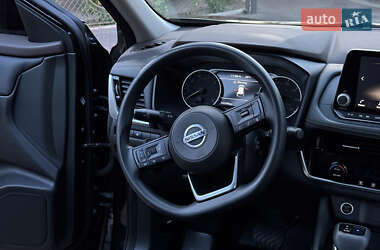 Позашляховик / Кросовер Nissan Rogue 2020 в 