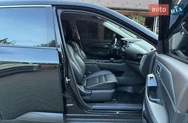 Позашляховик / Кросовер Nissan Rogue 2020 в 