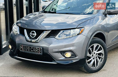 Внедорожник / Кроссовер Nissan Rogue 2015 в 