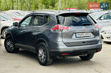 Внедорожник / Кроссовер Nissan Rogue 2015 в 