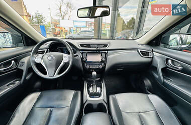 Внедорожник / Кроссовер Nissan Rogue 2015 в 