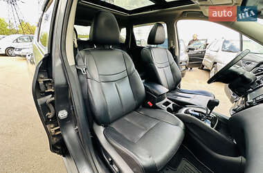 Внедорожник / Кроссовер Nissan Rogue 2015 в 