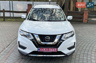 Позашляховик / Кросовер Nissan Rogue 2020 в 