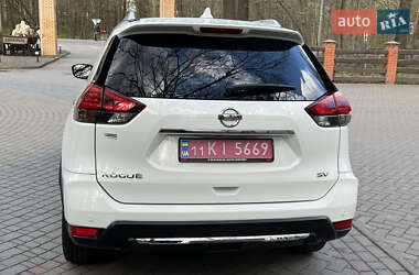 Позашляховик / Кросовер Nissan Rogue 2020 в 