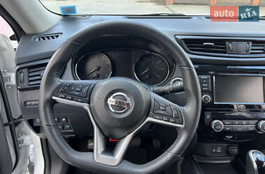 Позашляховик / Кросовер Nissan Rogue 2020 в 