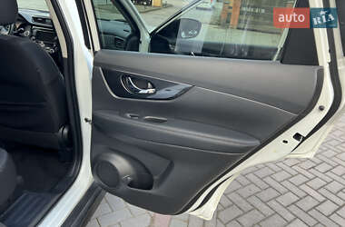 Позашляховик / Кросовер Nissan Rogue 2020 в 