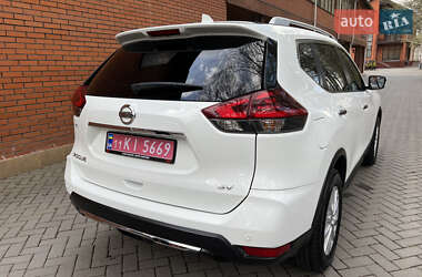 Позашляховик / Кросовер Nissan Rogue 2020 в 