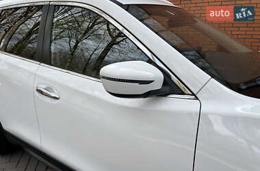Позашляховик / Кросовер Nissan Rogue 2020 в 