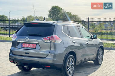 Внедорожник / Кроссовер Nissan Rogue 2015 в 