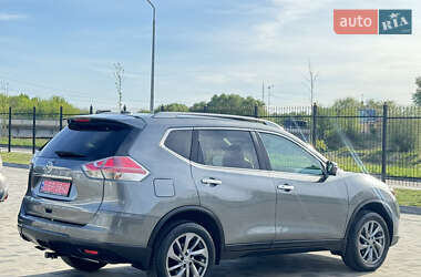 Внедорожник / Кроссовер Nissan Rogue 2015 в 