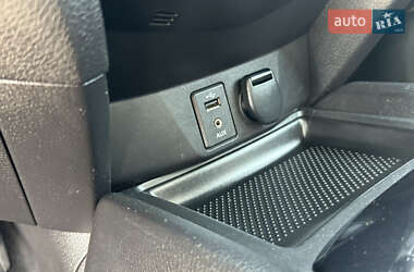 Внедорожник / Кроссовер Nissan Rogue 2015 в 
