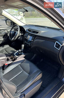 Внедорожник / Кроссовер Nissan Rogue 2014 в 