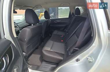 Внедорожник / Кроссовер Nissan Rogue 2019 в 