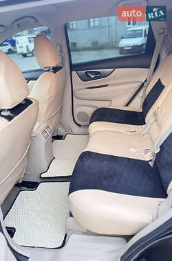 Внедорожник / Кроссовер Nissan Rogue 2014 в 
