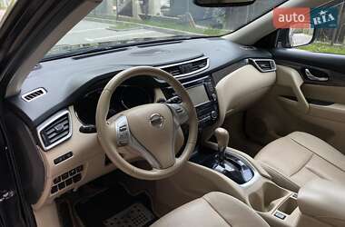 Позашляховик / Кросовер Nissan Rogue 2014 в 
