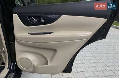 Позашляховик / Кросовер Nissan Rogue 2014 в 
