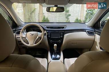 Позашляховик / Кросовер Nissan Rogue 2014 в 