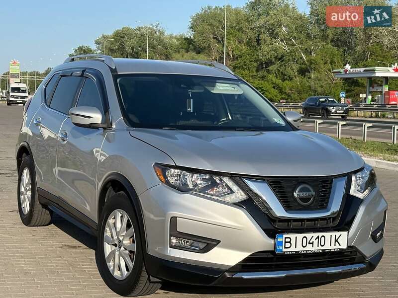 Позашляховик / Кросовер Nissan Rogue 2019 в Полтаві