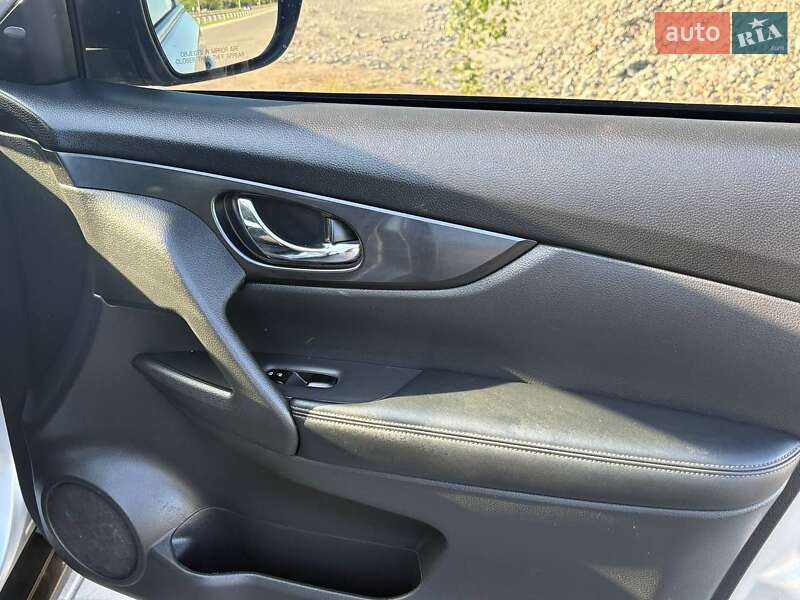 Позашляховик / Кросовер Nissan Rogue 2019 в Полтаві