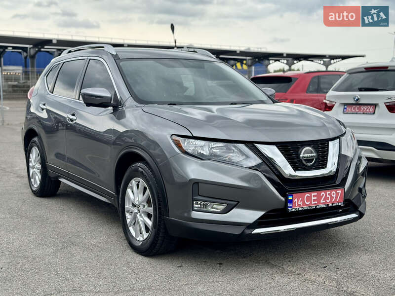 Позашляховик / Кросовер Nissan Rogue 2018 в Львові