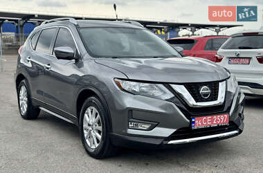 Позашляховик / Кросовер Nissan Rogue 2018 в 