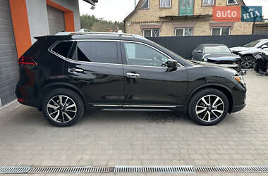 Позашляховик / Кросовер Nissan Rogue 2019 в 