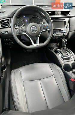 Позашляховик / Кросовер Nissan Rogue 2019 в 