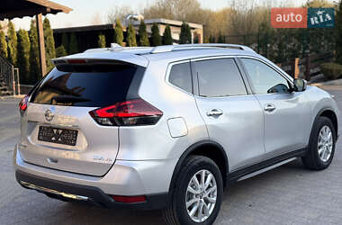 Позашляховик / Кросовер Nissan Rogue 2018 в 