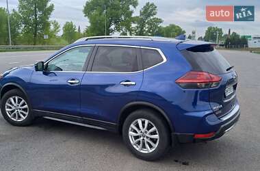 Внедорожник / Кроссовер Nissan Rogue 2018 в 