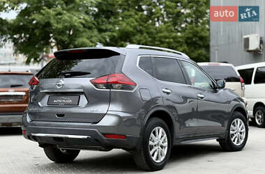 Позашляховик / Кросовер Nissan Rogue 2017 в 