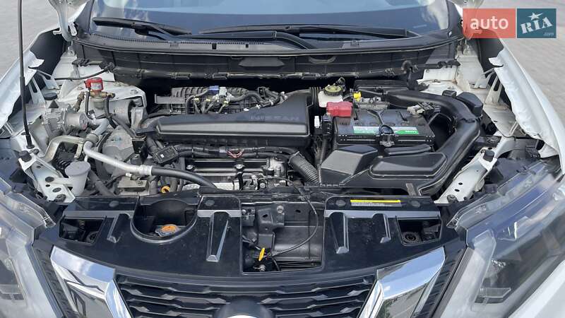 Внедорожник / Кроссовер Nissan Rogue 2016 в Виннице