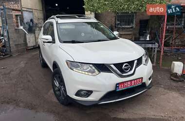 Внедорожник / Кроссовер Nissan Rogue 2015 в Львове
