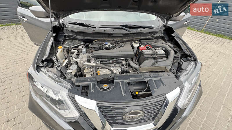 Позашляховик / Кросовер Nissan Rogue 2020 в Києві