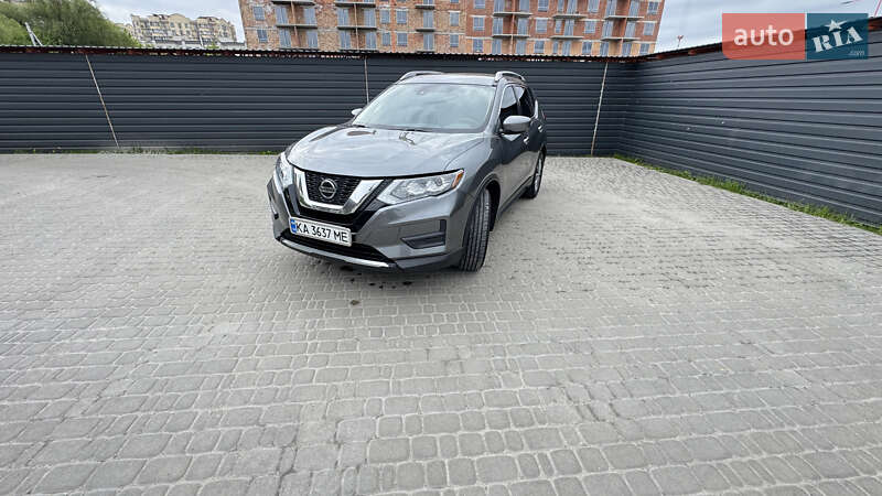 Позашляховик / Кросовер Nissan Rogue 2020 в Києві