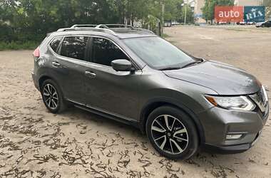 Позашляховик / Кросовер Nissan Rogue 2019 в Новомосковську
