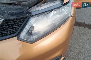 Позашляховик / Кросовер Nissan Rogue 2013 в 