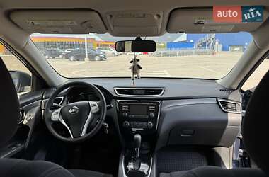 Позашляховик / Кросовер Nissan Rogue 2015 в 