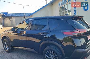 Внедорожник / Кроссовер Nissan Rogue 2021 в 
