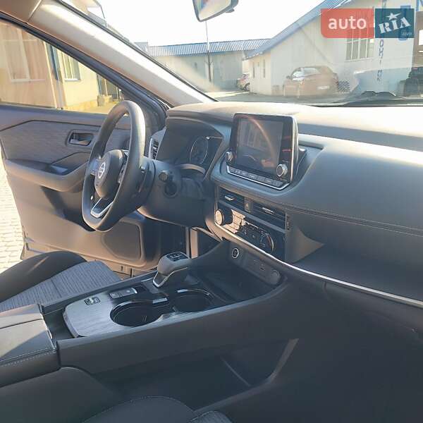 Позашляховик / Кросовер Nissan Rogue 2021 в Львові