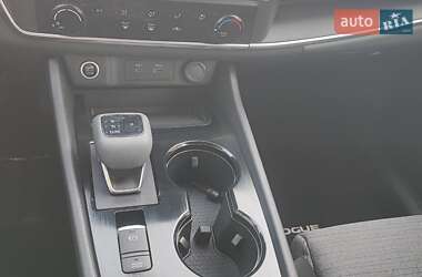 Внедорожник / Кроссовер Nissan Rogue 2021 в 