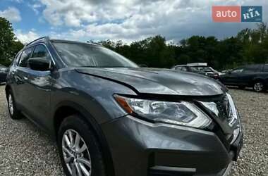 Внедорожник / Кроссовер Nissan Rogue 2019 в 