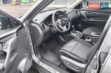 Позашляховик / Кросовер Nissan Rogue 2017 в 