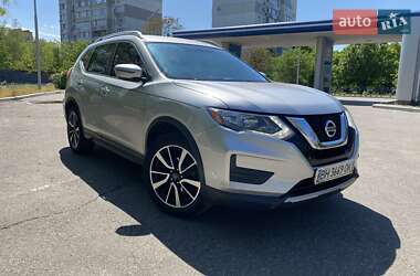 Внедорожник / Кроссовер Nissan Rogue 2016 в Николаеве