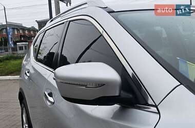 Позашляховик / Кросовер Nissan Rogue 2015 в 