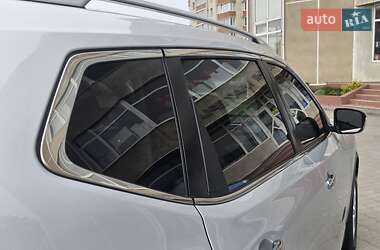 Позашляховик / Кросовер Nissan Rogue 2015 в 