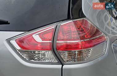 Позашляховик / Кросовер Nissan Rogue 2015 в 