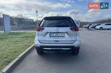 Позашляховик / Кросовер Nissan Rogue 2018 в 
