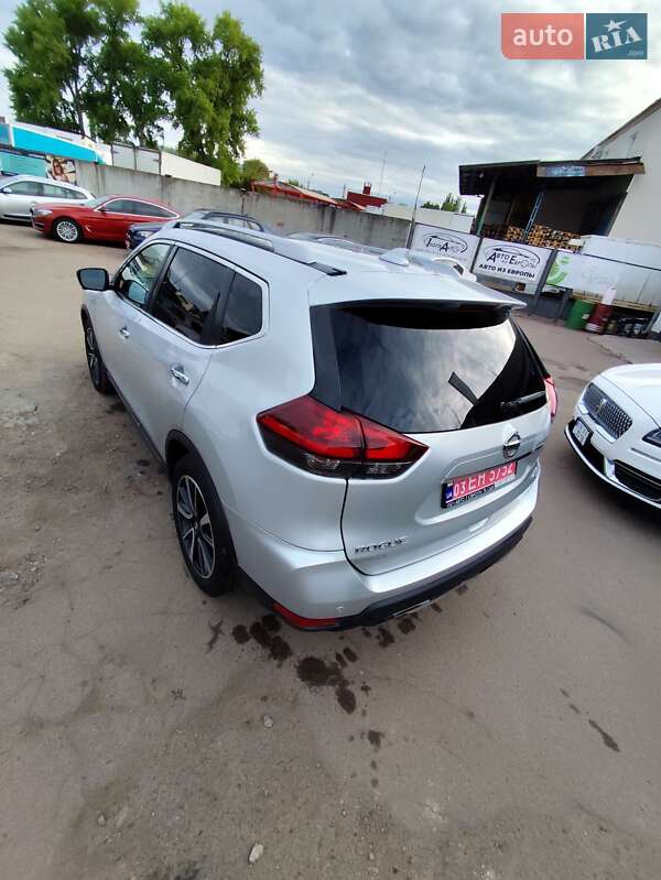 Внедорожник / Кроссовер Nissan Rogue 2019 в Чернигове